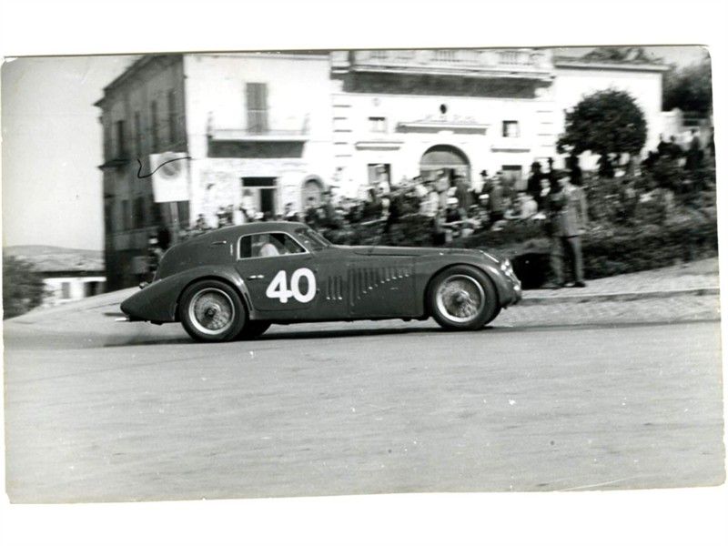 8C 2900 Le Mans (s/n 412033) racing at the Coppa Gallenga, 1949